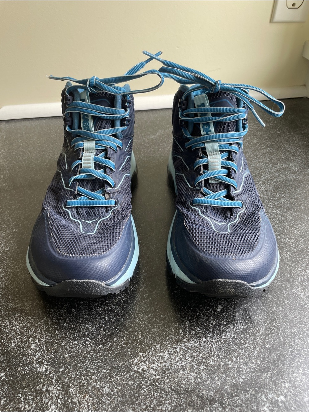 Hoka Women's Toa GTX Size US 7.5 Hiking Boot Blue Navy Outdoor Athletic Shoe - Picture 3 of 15